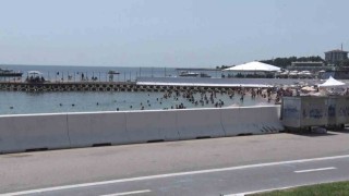 Kurban Bayramında Caddebostan Plajında yoğunluk oluştu