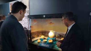Kurtarma kazılarında çıkartılan 2 bin 300 yıllık 26 eser Hasankeyf Müzesinde sergilendi
