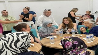 Kütahyada öğrencilerden huzurevi sakinlerine egzersiz uygulaması