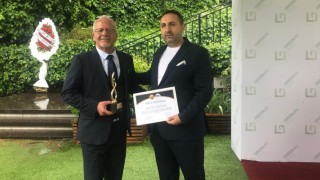 Kütahyada Prof. Dr. Hakan Karaya Akademik Altın Kalem ödülü