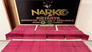 Kütahyada uyuşturucu ticareti yaptıkları iddiasıyla 2 zanlı tutuklandı