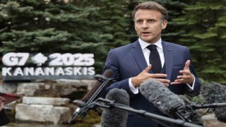Macron: İranda rejim değişikliği Orta Doğuda kaosa yol açar