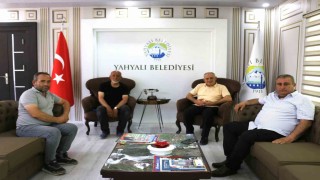Mahalle muhtarlarından Başkan Öztürke teşekkür ziyareti
