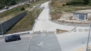Mahalle sınırındaki kamu yolları beton bloklarla trafiğe kapatıldı