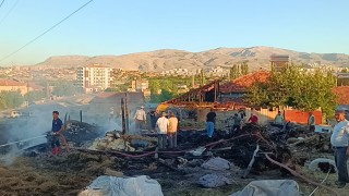 Malatyada saman balyaları yandı: 1 kişi dumandan etkilendi