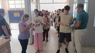 Manavgatta LGS heyecanı: Veliler dua etti, öğrenciler ter döktü