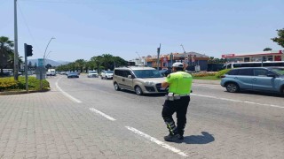 Marmariste tatilciler dönüş yolunda: Trafik yoğunluğu devam ediyor