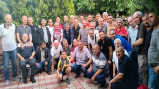Masterler derneği üyeleri dostluk maçı sonrası gönüllerince eğlendi