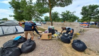 Mavi Bayraklı plajlarda temizlik