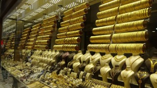 Merkez Bankalarından Rekor Altın Alımı: Altın 2025’te 4.500 Doları Görebilir