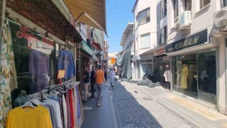 Merkezefendi Belediyesi kendi taktığı tenteyi kendisi söktü