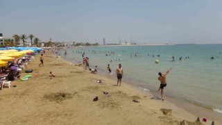 Mersin plajlarında bayram bereketliliği yaşandı