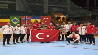 Milli boksörler, Çekyada 3 madalya kazandı