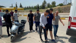 Motosiklet devrildi: 2 yaralı