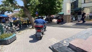 Motosikletler için kural yok gibi