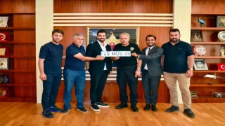 Muşspora özel 49 MUS 49 plakası hediye edildi