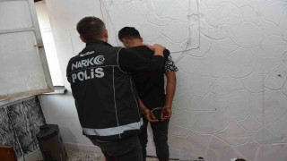Nevşehirde helikopter destekli narkotik operasyonu: 61 gözaltı