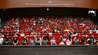 Odunpazarı Belediyesi Tiyatrosu, Kırşehirde minik kalplere dokundu