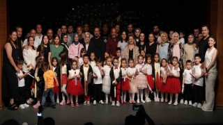 Öğrencilerden muhteşem yıl sonu gösterisi