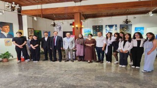 Öğrencilerin yıl sonu resim sergisi sanatseverlerle buluştu