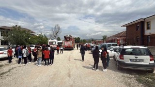 Öğretmenler odasında çıkan yangın büyümeden söndürüldü