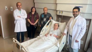 Ömür boyu idrar torbasıyla gezmekten stentle kurtuldu