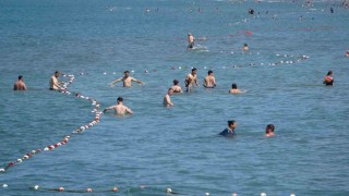 Onlarca boğulma vakasına müdahale eden profesör uyardı: Deniz keyfiniz faciaya dönüşmesin