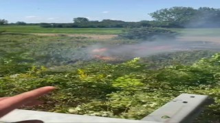 Otluk alanda çıkan yangın, kara yolunu kapladı