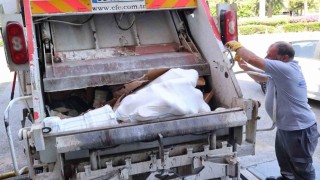 Otobüs Terminalinde usulsüz taşınan 700 kilogram peynir çöp kamyonu çağrılarak imha edildi
