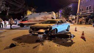 Otomobil ile motosiklet çarpıştı: 1 ağır yaralı