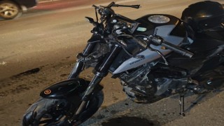 Otomobil ile motosiklet kafa kafaya çarpıştı: 1 ölü