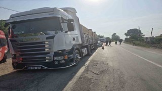 Otomobil kamyona çarptı, sürücü hayatını kaybetti