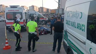 Otomobille çarpışan motosikletin sürücüsü hayatını kaybetti