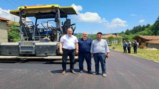Pazaryerinde köy yolları sıcak asfaltla buluşuyor