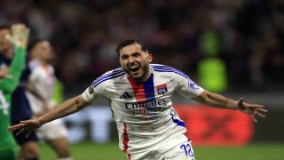Rayan Cherki, Manchester Cityye imza attı