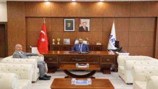 Rektör Akkayaya hayırlı olsun ziyaretleri sürüyor