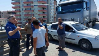 Samsunda tır ile otomobil çarpıştı, 5 yaşındaki çocuk yaralandı
