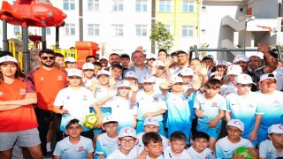 Sancaktepede Sırrı Süreyya Önder Spor Parkı, Nazım Hikmet Parkı ve Şiir Sokak Parkı için toplu açılış töreni düzenlendi