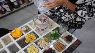 Saray şerbetleri yaz hararetini alıyor