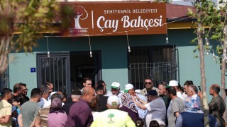 Şehitkamil Belediyesi Kuzeyşehir’e Yeni Çay Bahçesi Kazandırdı