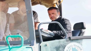 Sezonun ilk asfaltını Vali Sözer attı