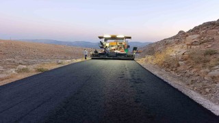 Siirtte kırsal yollar sıcak asfaltla buluşuyor