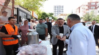 Sincan Belediyesinden sınava giren öğrencilere ve ailelerine çorba ikramı