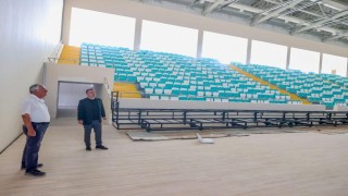 Sincanda Şahintepesi Spor Kompleksinin yapımı sürüyor