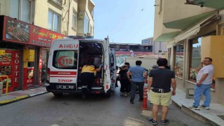 Sinopta otomobilin çarptığı yaya yaralandı