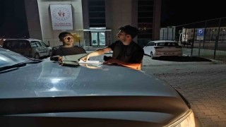 Sinopta yaralı halde bulunan leylek tedavi altına alındı