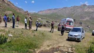 Şırnakta yaylada kalanların çadırlarını fırtına vurdu: 3 yaralı
