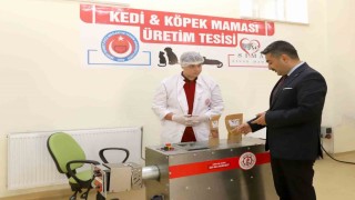Sivasta atık gıdalar mamaya dönüşüyor