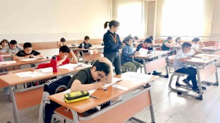 Sivasta öğrenciler meslek ortaokuluna girmek için ter döktü