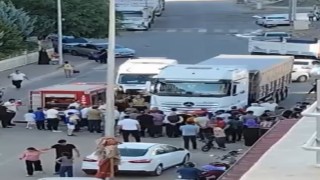 Siverekte tırın çarptığı yaşlı kadın ağır yaralandı